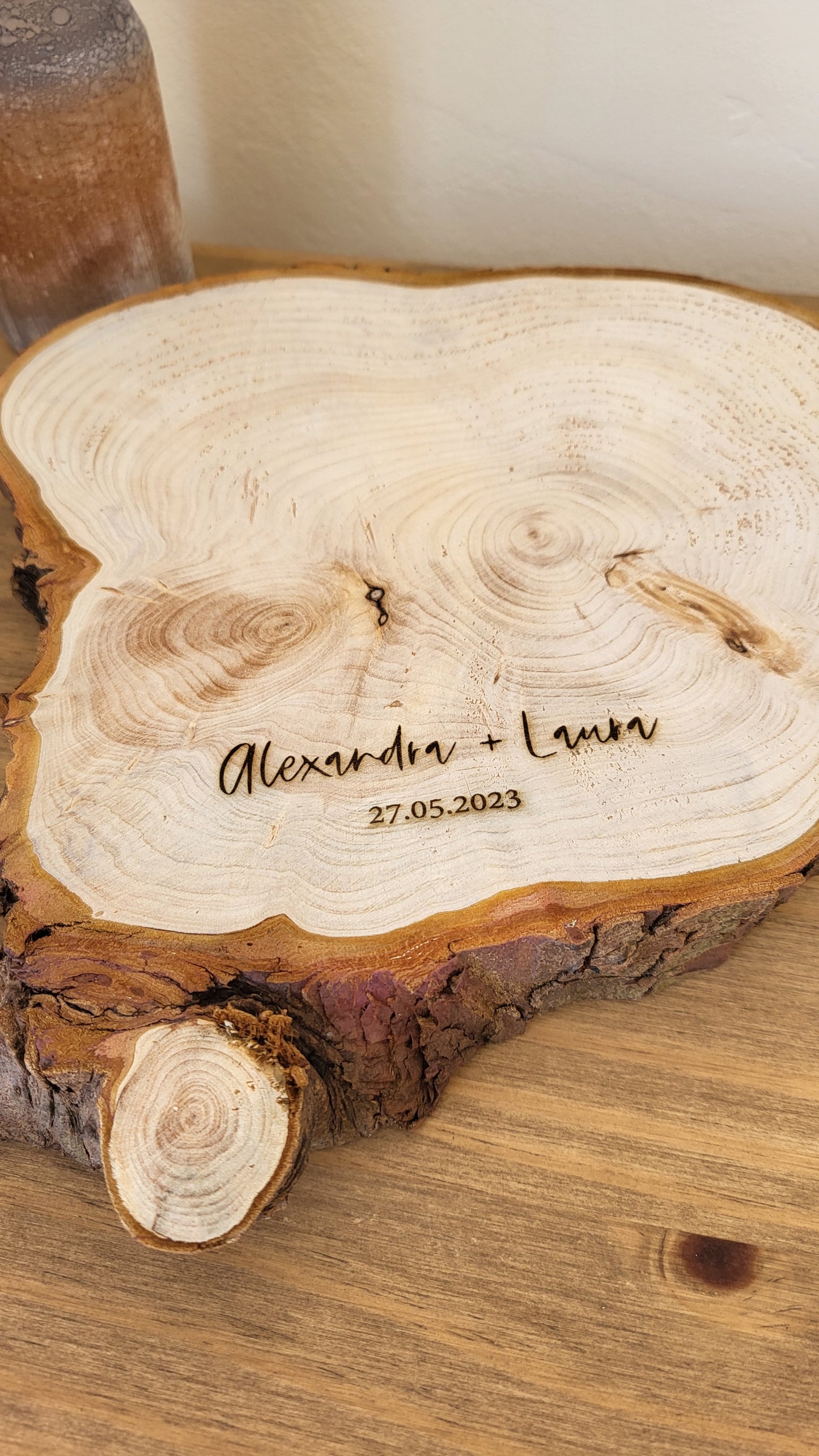 Personalised Wedding Centrepiece – Custom Engraved Wooden Decoration with Names and Wedding Date – Unique Table Décor for Your Special Day