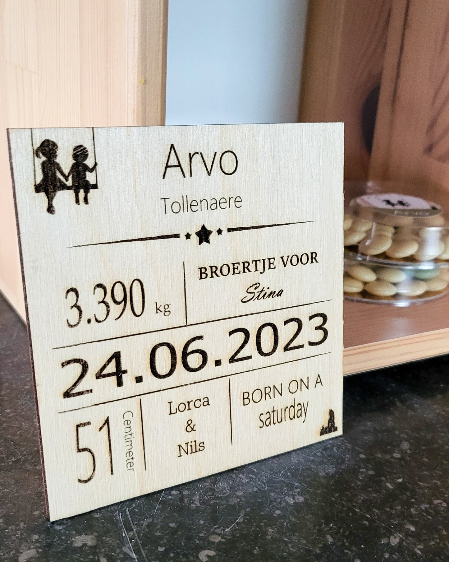 Personalised Wooden Baby Announcement Plaque – Custom Engraved Birth Sign – Eco-Friendly New-born Keepsake Gift