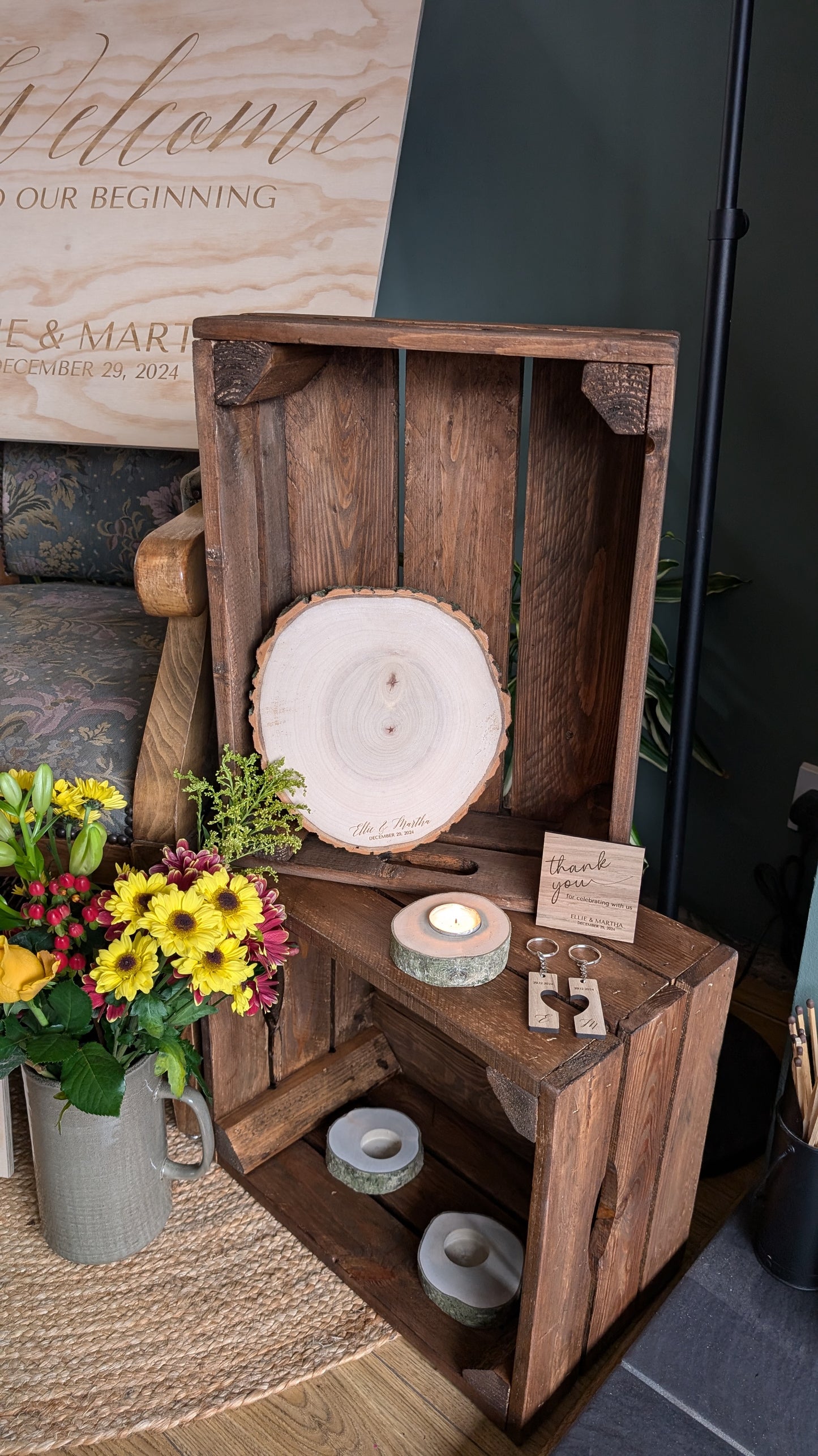 Personalised Wedding Centrepiece – Custom Engraved Wooden Decoration with Names and Wedding Date – Unique Table Décor for Your Special Day