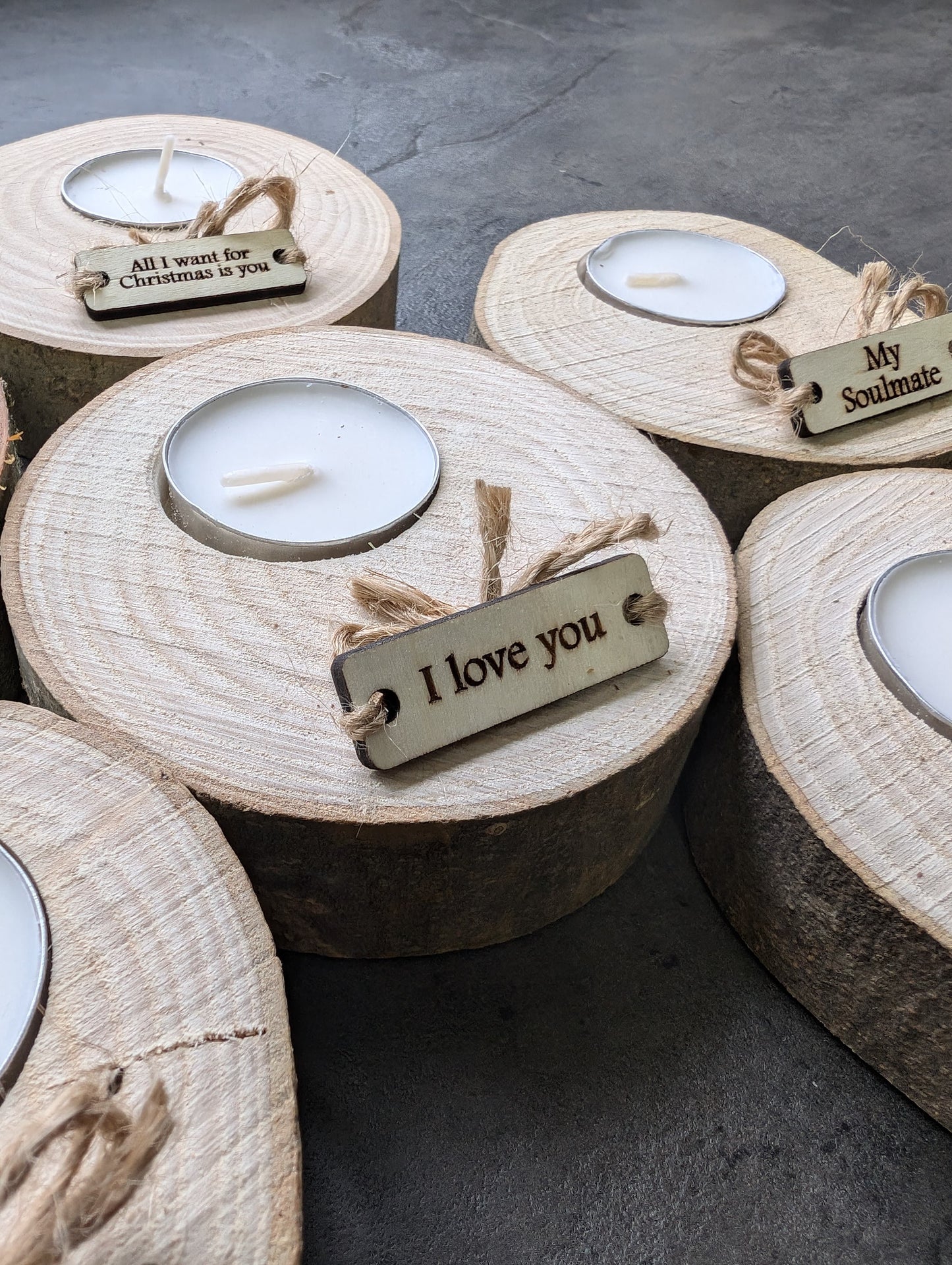 Wooden Christmas Candle Decoration – Handcrafted Tealight Holder from Reclaimed Wood with Custom Engraved Tag – Eco-Friendly Festive Ornament