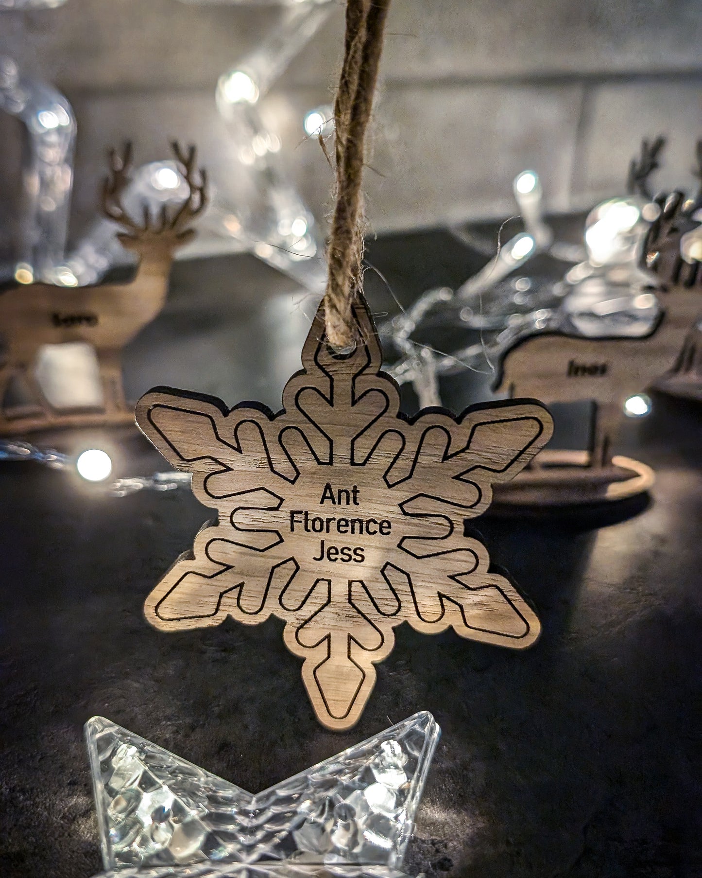 Personalised Wooden Snowflake Christmas Decoration – Custom Engraved Eco-Friendly Ornament for Festive Home Décor & Gifts