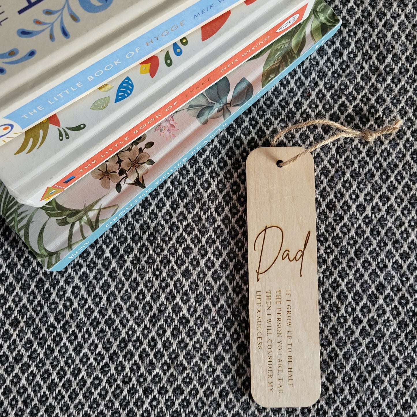 Personalised Wooden Bookmark – Custom Engraved Eco-Friendly Reading Gift with Quote or Name – Sustainable Gift for Book Lovers, Students & Teachers