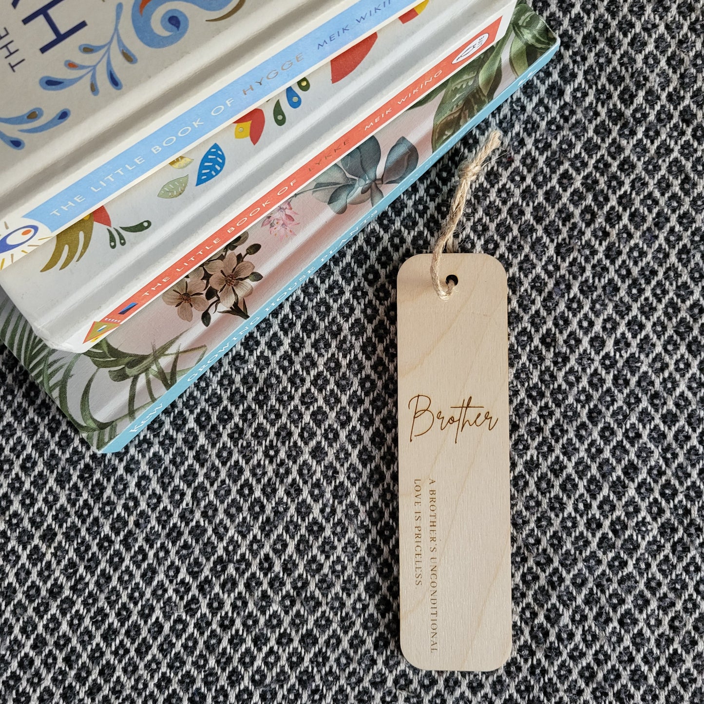 Personalised Wooden Bookmark – Custom Engraved Eco-Friendly Reading Gift with Quote or Name – Sustainable Gift for Book Lovers, Students & Teachers