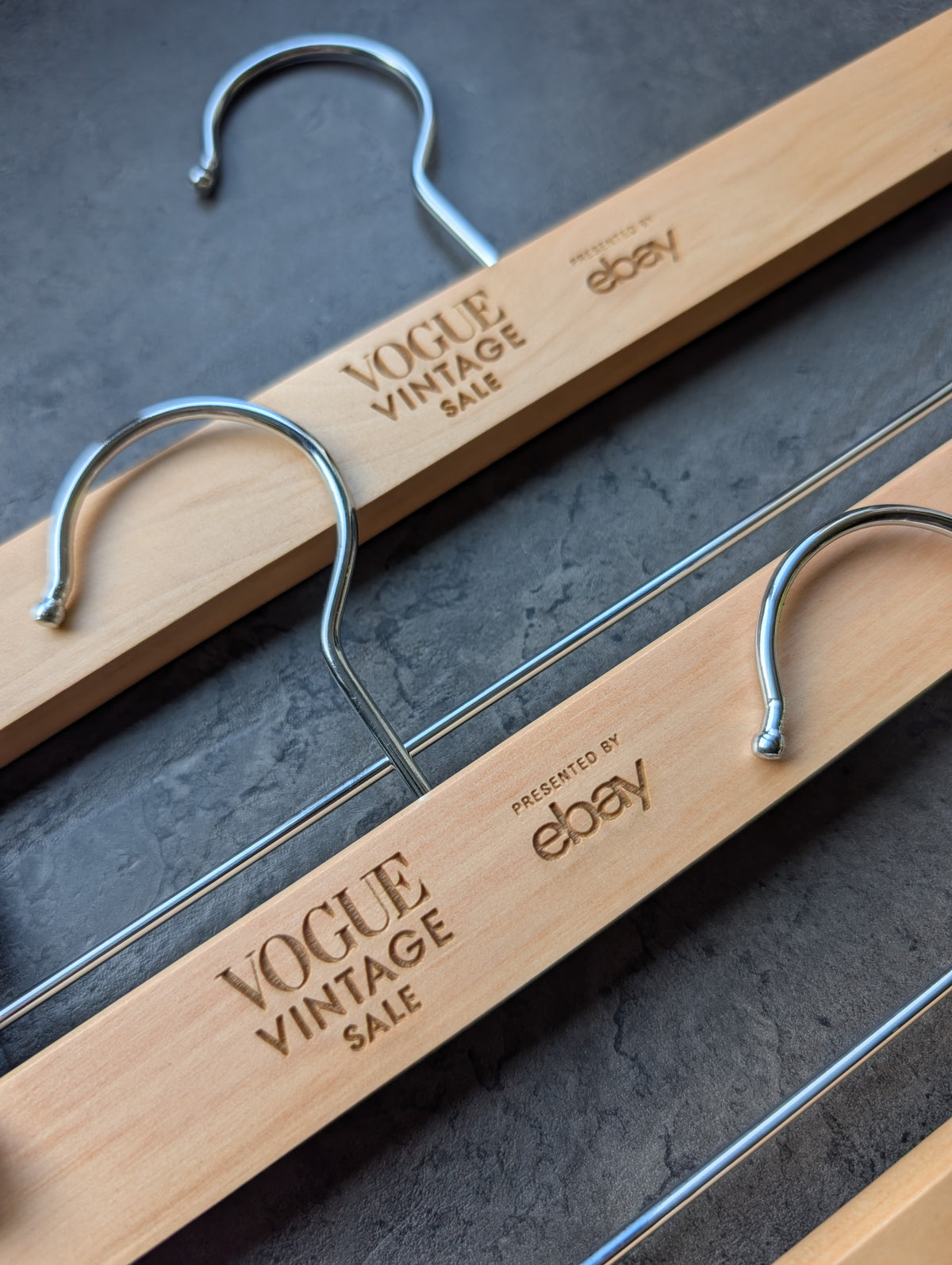 Personalised Wooden Trouser Hangers – Custom Engraved Gift for Branding, Weddings, Bridesmaids, Birthdays & Home Décor – Eco-Friendly Keepsake