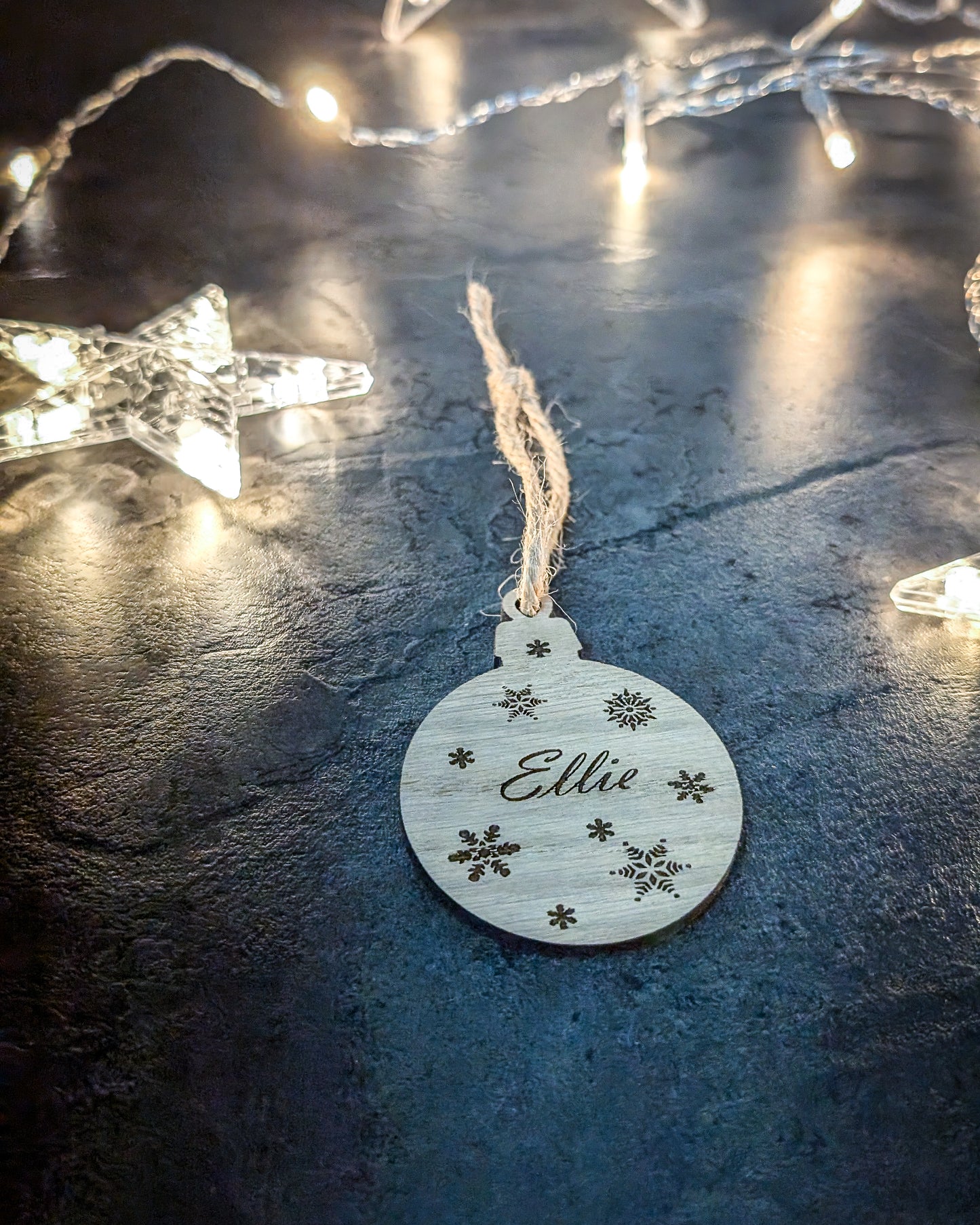 Personalised Wooden Christmas Bauble – Custom Engraved Oak Ornament for Festive Tree Décor & Unique Holiday Gifts